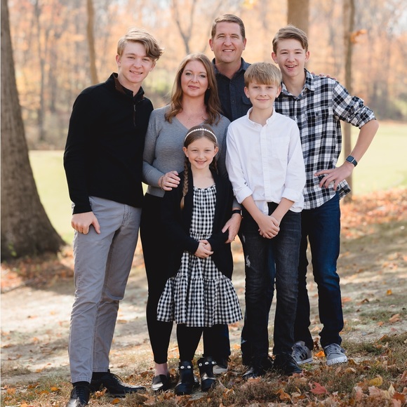 Meet your Posher, Heather - Picture 3 of 4